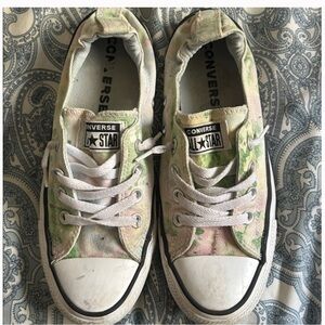 Converse' Green and Pink Sneakers